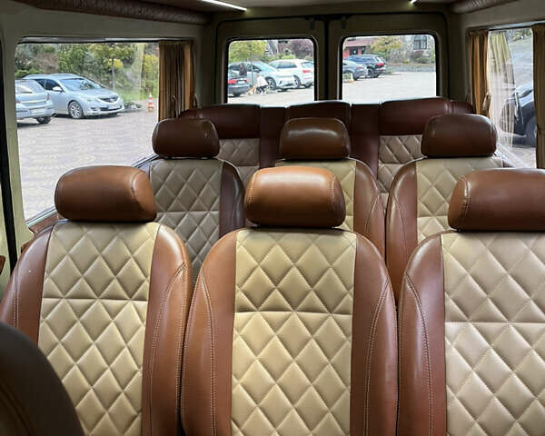 Белый Мерседес Sprinter, объемом двигателя 2.69 л и пробегом 685 тыс. км за 9500 $, фото 12 на Automoto.ua