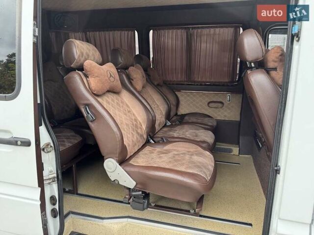 Білий Мерседес Sprinter, об'ємом двигуна 2.69 л та пробігом 722 тис. км за 10900 $, фото 22 на Automoto.ua