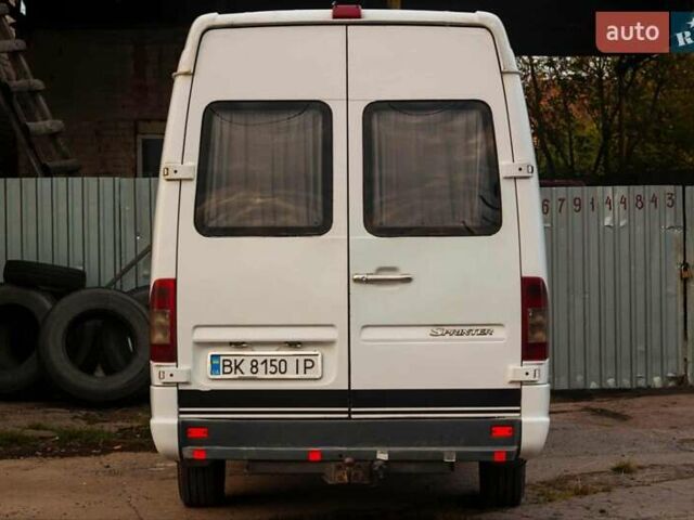 Білий Мерседес Sprinter, об'ємом двигуна 2.1 л та пробігом 385 тис. км за 8200 $, фото 9 на Automoto.ua