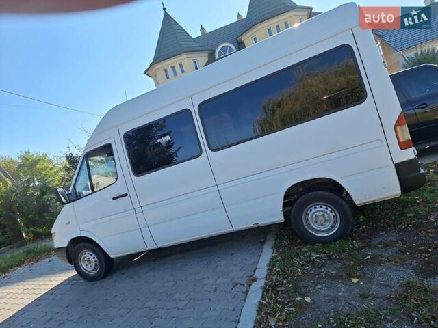 Белый Мерседес Sprinter, объемом двигателя 2.15 л и пробегом 533 тыс. км за 5300 $, фото 1 на Automoto.ua