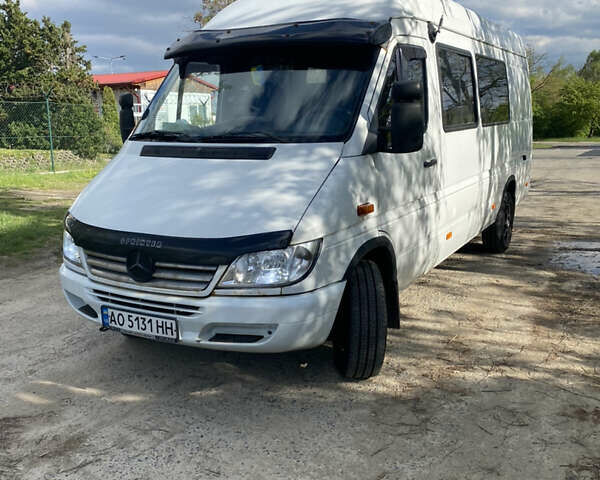 Белый Мерседес Sprinter, объемом двигателя 2.15 л и пробегом 2 тыс. км за 8500 $, фото 10 на Automoto.ua