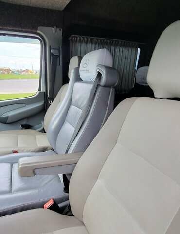 Білий Мерседес Sprinter, об'ємом двигуна 0 л та пробігом 550 тис. км за 8800 $, фото 9 на Automoto.ua