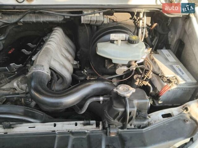 Белый Мерседес Sprinter, объемом двигателя 2.69 л и пробегом 410 тыс. км за 10100 $, фото 9 на Automoto.ua