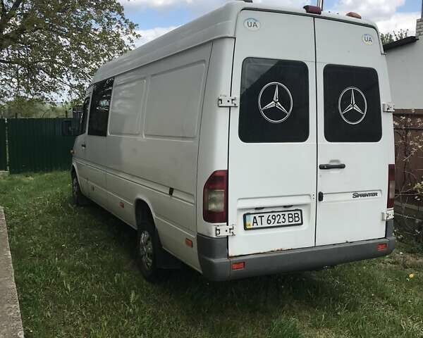 Белый Мерседес Sprinter, объемом двигателя 2.7 л и пробегом 2 тыс. км за 10000 $, фото 2 на Automoto.ua