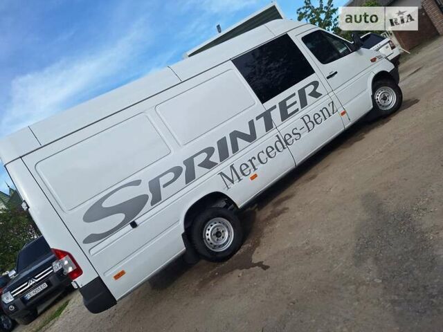 Белый Мерседес Sprinter, объемом двигателя 2.15 л и пробегом 265 тыс. км за 8000 $, фото 19 на Automoto.ua