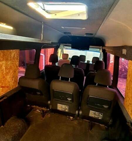Белый Мерседес Sprinter, объемом двигателя 2.15 л и пробегом 604 тыс. км за 8300 $, фото 4 на Automoto.ua