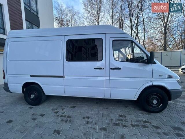 Белый Мерседес Sprinter, объемом двигателя 2.1 л и пробегом 320 тыс. км за 8600 $, фото 6 на Automoto.ua