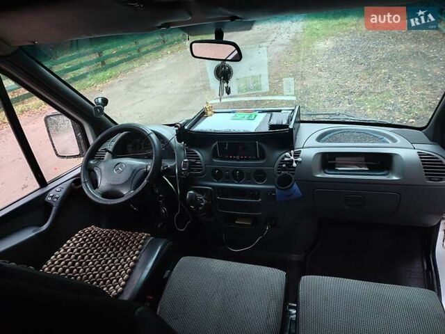 Білий Мерседес Sprinter, об'ємом двигуна 2.69 л та пробігом 880 тис. км за 8800 $, фото 6 на Automoto.ua