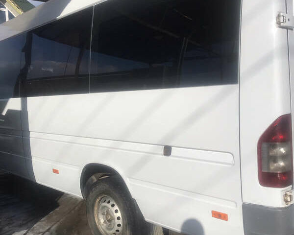 Білий Мерседес Sprinter, об'ємом двигуна 2.7 л та пробігом 365 тис. км за 10200 $, фото 1 на Automoto.ua