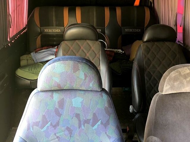 Белый Мерседес Sprinter, объемом двигателя 2.1 л и пробегом 350 тыс. км за 7800 $, фото 6 на Automoto.ua