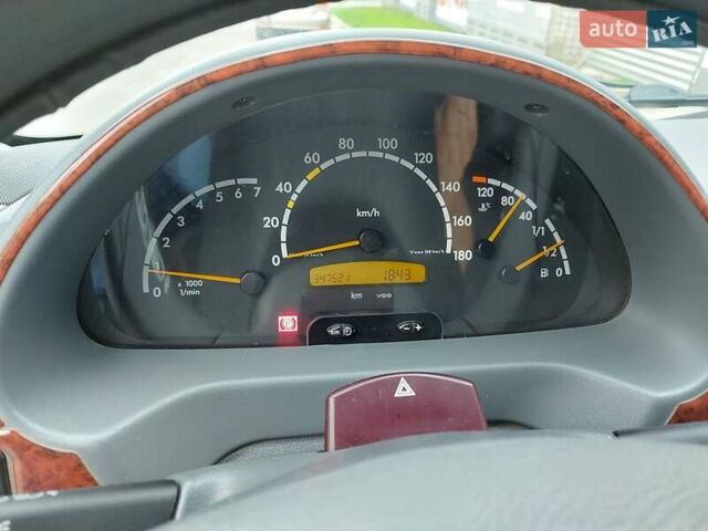 Белый Мерседес Sprinter, объемом двигателя 2.1 л и пробегом 350 тыс. км за 12900 $, фото 11 на Automoto.ua