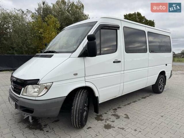Білий Мерседес Sprinter, об'ємом двигуна 2.69 л та пробігом 722 тис. км за 10900 $, фото 3 на Automoto.ua