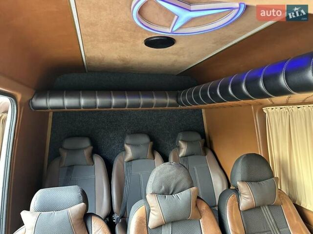 Белый Мерседес Sprinter, объемом двигателя 2.7 л и пробегом 850 тыс. км за 11500 $, фото 9 на Automoto.ua