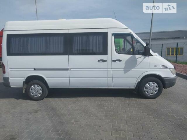 Білий Мерседес Sprinter, об'ємом двигуна 2.15 л та пробігом 380 тис. км за 11600 $, фото 1 на Automoto.ua