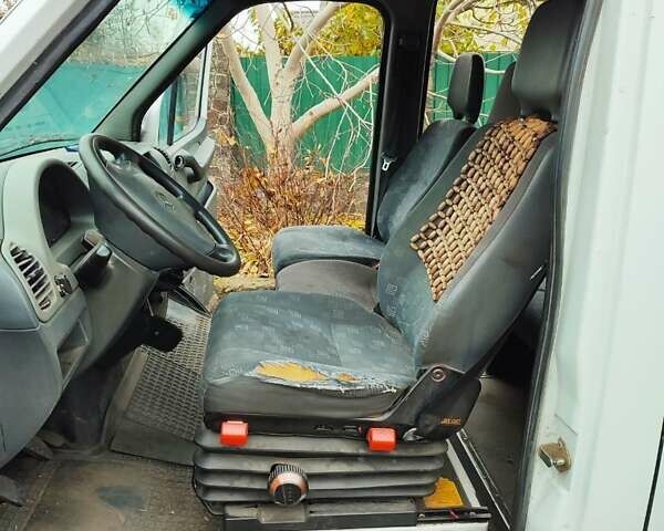 Белый Мерседес Sprinter, объемом двигателя 2.3 л и пробегом 183 тыс. км за 8555 $, фото 2 на Automoto.ua