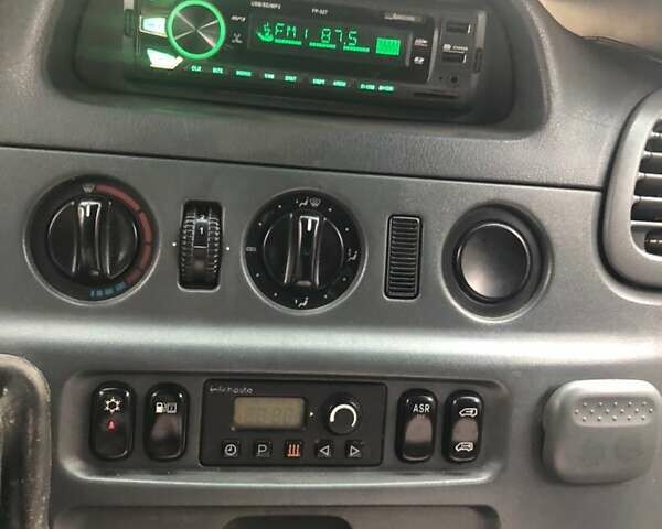 Білий Мерседес Sprinter, об'ємом двигуна 2.2 л та пробігом 713 тис. км за 7800 $, фото 8 на Automoto.ua
