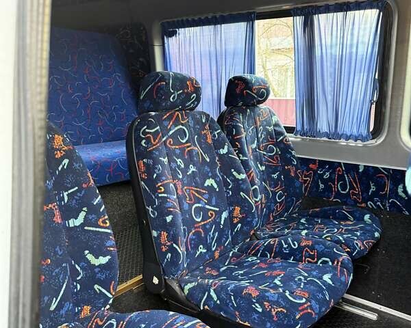 Белый Мерседес Sprinter, объемом двигателя 2.2 л и пробегом 445 тыс. км за 10800 $, фото 22 на Automoto.ua
