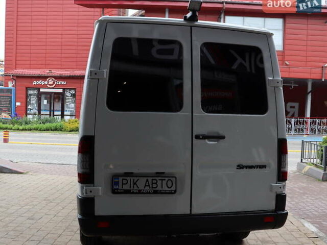 Мерседес Sprinter 2005 в Львове на Automoto.ua Белый Мерседес Sprinter, объемом двигателя 2.2 л и пробегом 370 тыс. км за 9900 $, фото 8 на Automoto.ua