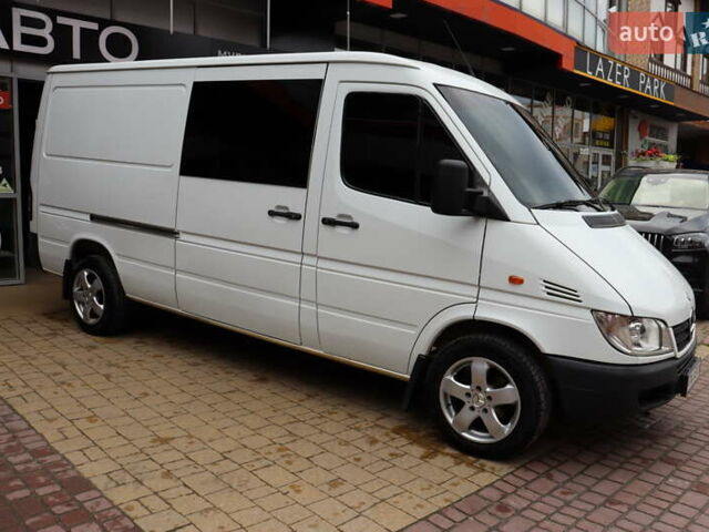Мерседес Sprinter 2005 в Львове на Automoto.ua Белый Мерседес Sprinter, объемом двигателя 2.2 л и пробегом 370 тыс. км за 9900 $, фото 5 на Automoto.ua