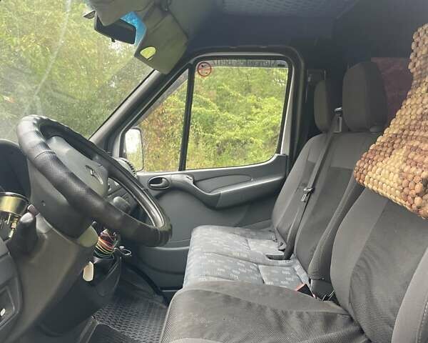Белый Мерседес Sprinter, объемом двигателя 2.15 л и пробегом 779 тыс. км за 9400 $, фото 11 на Automoto.ua