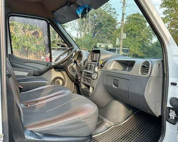Белый Мерседес Sprinter, объемом двигателя 2.7 л и пробегом 850 тыс. км за 11500 $, фото 10 на Automoto.ua