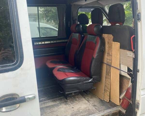 Белый Мерседес Sprinter, объемом двигателя 0 л и пробегом 410 тыс. км за 7300 $, фото 9 на Automoto.ua