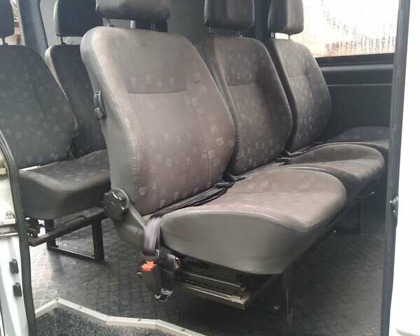 Белый Мерседес Sprinter, объемом двигателя 2.1 л и пробегом 380 тыс. км за 9000 $, фото 6 на Automoto.ua
