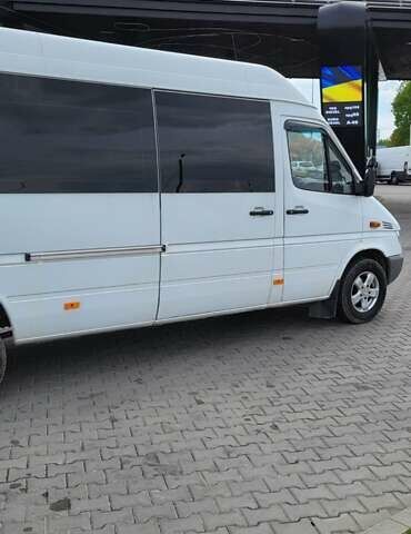 Білий Мерседес Sprinter, об'ємом двигуна 0 л та пробігом 550 тис. км за 8800 $, фото 5 на Automoto.ua