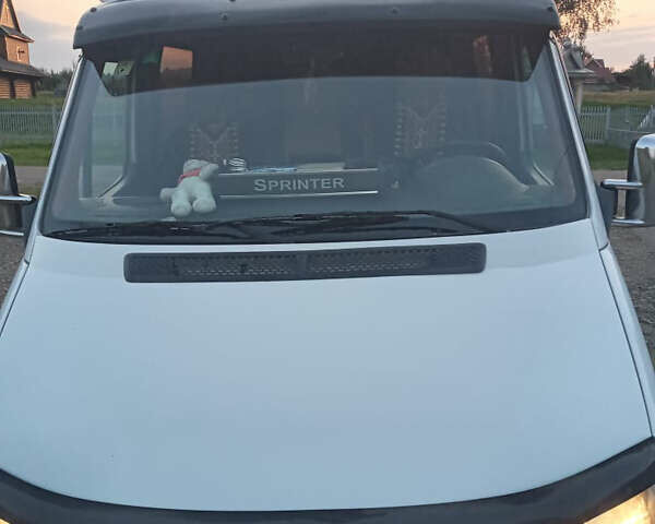 Білий Мерседес Sprinter, об'ємом двигуна 2.69 л та пробігом 350 тис. км за 8700 $, фото 13 на Automoto.ua