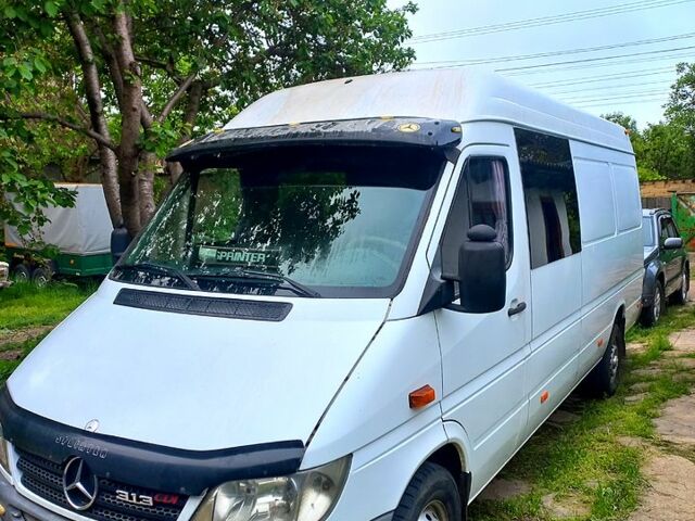 Білий Мерседес Sprinter, об'ємом двигуна 2.1 л та пробігом 460 тис. км за 8500 $, фото 1 на Automoto.ua