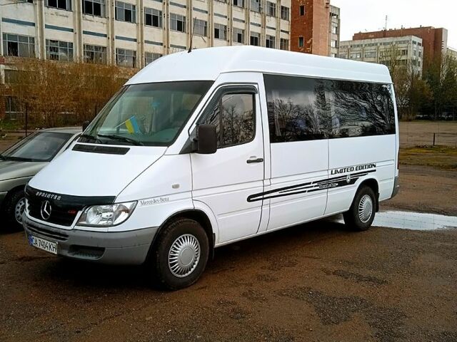 Білий Мерседес Sprinter, об'ємом двигуна 2.2 л та пробігом 262 тис. км за 10600 $, фото 1 на Automoto.ua