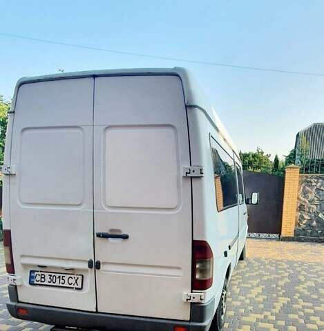 Белый Мерседес Sprinter, объемом двигателя 2.15 л и пробегом 604 тыс. км за 8300 $, фото 8 на Automoto.ua