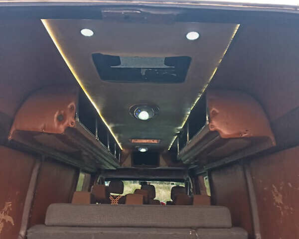 Білий Мерседес Sprinter, об'ємом двигуна 2.69 л та пробігом 350 тис. км за 8700 $, фото 6 на Automoto.ua