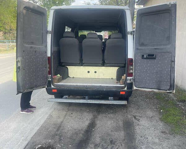 Мерседес Sprinter 2005 в Киеве на Automoto.ua Белый Мерседес Sprinter, объемом двигателя 2.15 л и пробегом 454 тыс. км за 6000 $, фото 5 на Automoto.ua