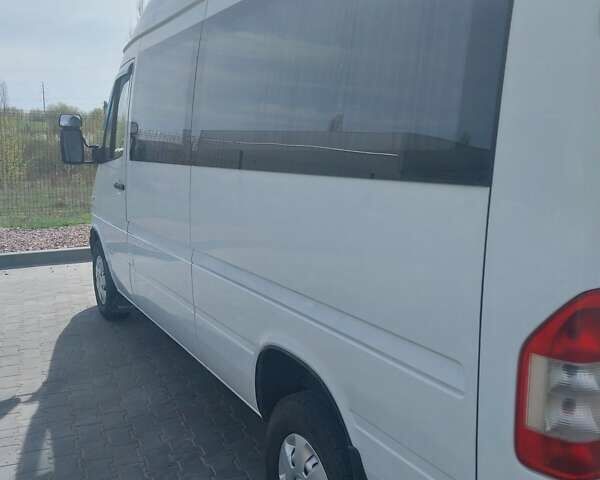 Білий Мерседес Sprinter, об'ємом двигуна 2.15 л та пробігом 380 тис. км за 11600 $, фото 4 на Automoto.ua