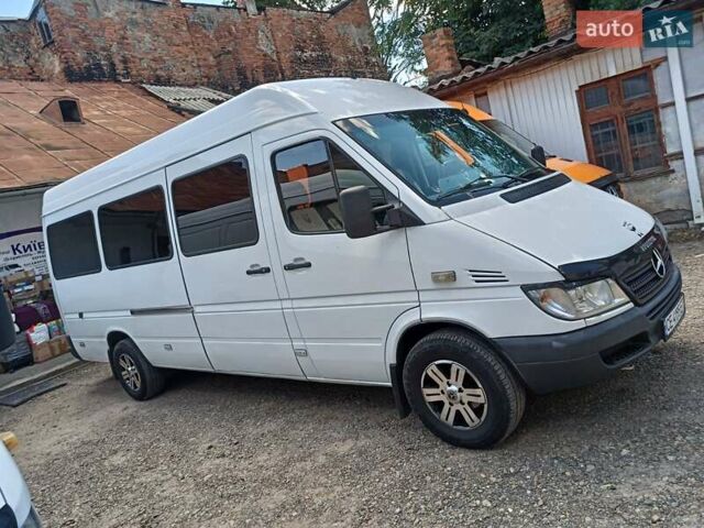 Білий Мерседес Sprinter, об'ємом двигуна 2.7 л та пробігом 890 тис. км за 11850 $, фото 3 на Automoto.ua