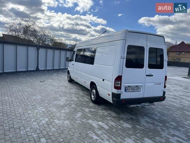 Белый Мерседес Sprinter, объемом двигателя 2.1 л и пробегом 612 тыс. км за 9200 $, фото 3 на Automoto.ua