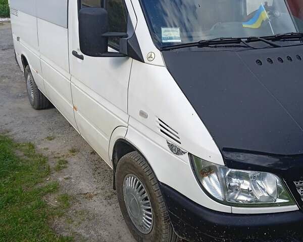 Білий Мерседес Sprinter, об'ємом двигуна 2.2 л та пробігом 329 тис. км за 6500 $, фото 1 на Automoto.ua