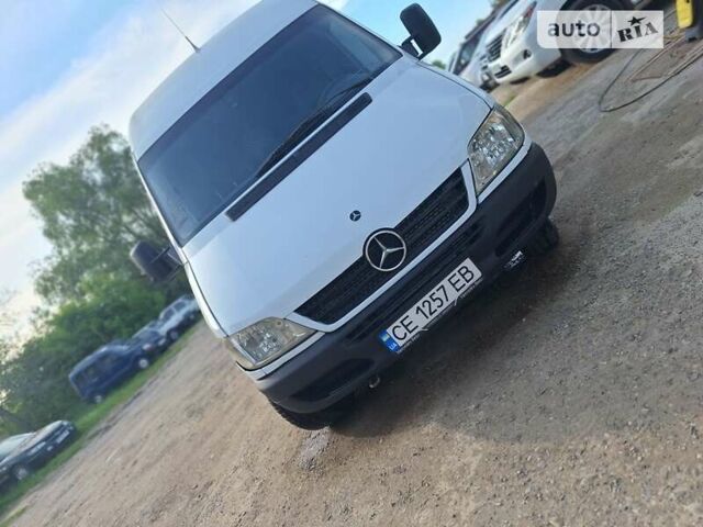 Белый Мерседес Sprinter, объемом двигателя 2.15 л и пробегом 265 тыс. км за 8000 $, фото 6 на Automoto.ua