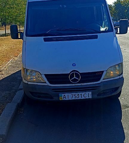 Белый Мерседес Sprinter, объемом двигателя 2.7 л и пробегом 307 тыс. км за 6999 $, фото 8 на Automoto.ua