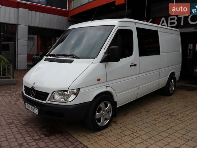 Мерседес Sprinter 2005 в Львове на Automoto.ua Белый Мерседес Sprinter, объемом двигателя 2.2 л и пробегом 370 тыс. км за 9900 $, фото 1 на Automoto.ua