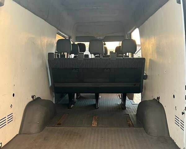 Белый Мерседес Sprinter, объемом двигателя 2.1 л и пробегом 320 тыс. км за 8600 $, фото 16 на Automoto.ua