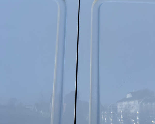 Белый Мерседес Sprinter, объемом двигателя 0 л и пробегом 205 тыс. км за 14800 $, фото 55 на Automoto.ua