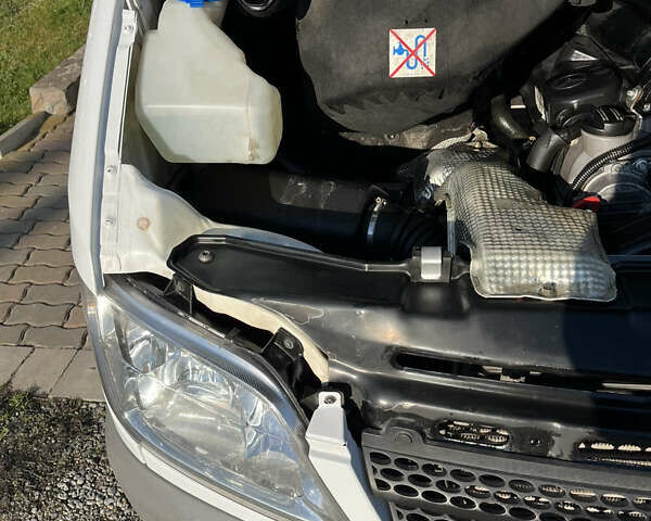 Белый Мерседес Sprinter, объемом двигателя 0 л и пробегом 205 тыс. км за 14800 $, фото 10 на Automoto.ua