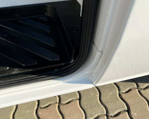 Белый Мерседес Sprinter, объемом двигателя 0 л и пробегом 205 тыс. км за 14800 $, фото 36 на Automoto.ua