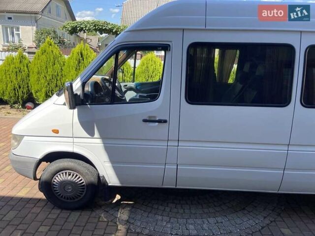 Белый Мерседес Sprinter, объемом двигателя 2.15 л и пробегом 50 тыс. км за 9500 $, фото 37 на Automoto.ua