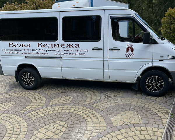Белый Мерседес Sprinter, объемом двигателя 2.69 л и пробегом 685 тыс. км за 9500 $, фото 9 на Automoto.ua