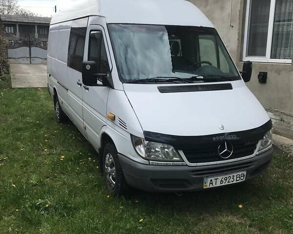 Белый Мерседес Sprinter, объемом двигателя 2.7 л и пробегом 2 тыс. км за 10000 $, фото 1 на Automoto.ua
