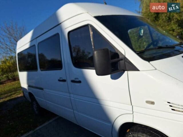 Белый Мерседес Sprinter, объемом двигателя 2.15 л и пробегом 533 тыс. км за 5300 $, фото 14 на Automoto.ua