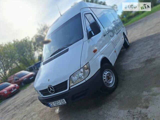 Белый Мерседес Sprinter, объемом двигателя 2.15 л и пробегом 265 тыс. км за 8000 $, фото 7 на Automoto.ua